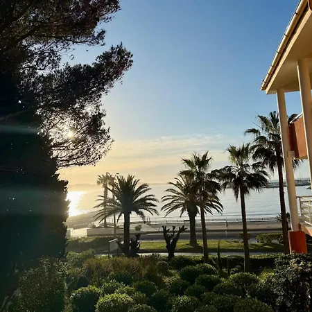 Stunning Sea View Apartment *